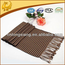 China Wholesale Houndstooth Yarn Dyed 100% Silk Natural Silk Scarf With Tassel